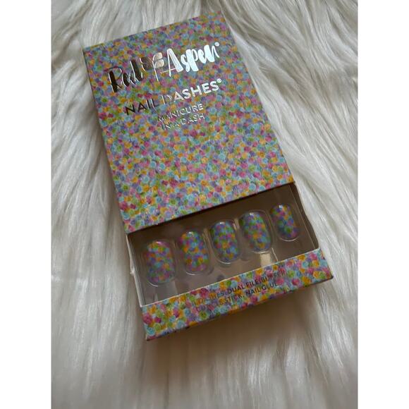 Red Aspen Nail Dashes- Estel's Easel (pastel dotted short, square nails) - Picture 7 of 8